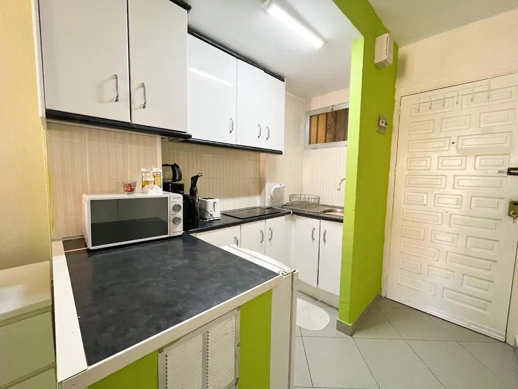 Lovely Apartment Near Airport Torremuelle