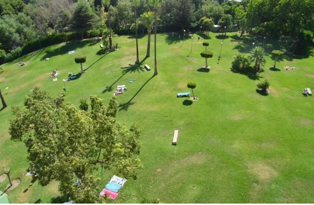 Lovely Apartment Near Airport Torremuelle