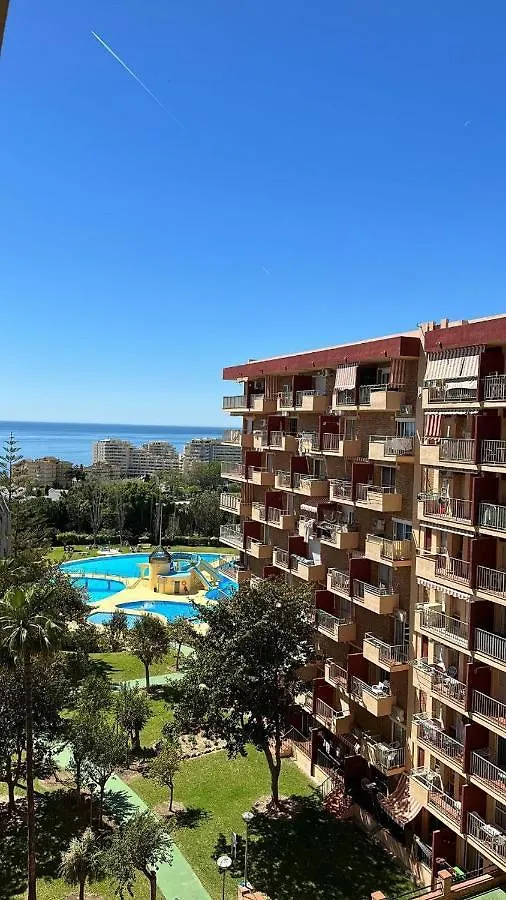 Lovely Apartment Near Airport Torremuelle